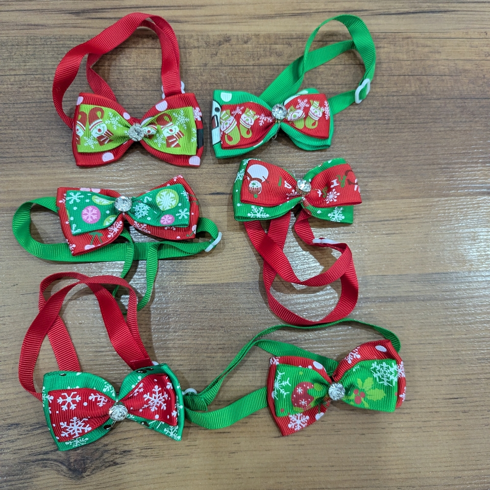 New set Of 2 Pcs Adjustable Festive Christmas Necktie Bows For Dogs